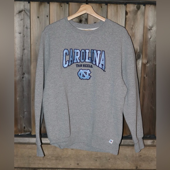 ❗️ Vintage Carolina NCAA Crewneck Size M❗️ - Picture 1 of 2